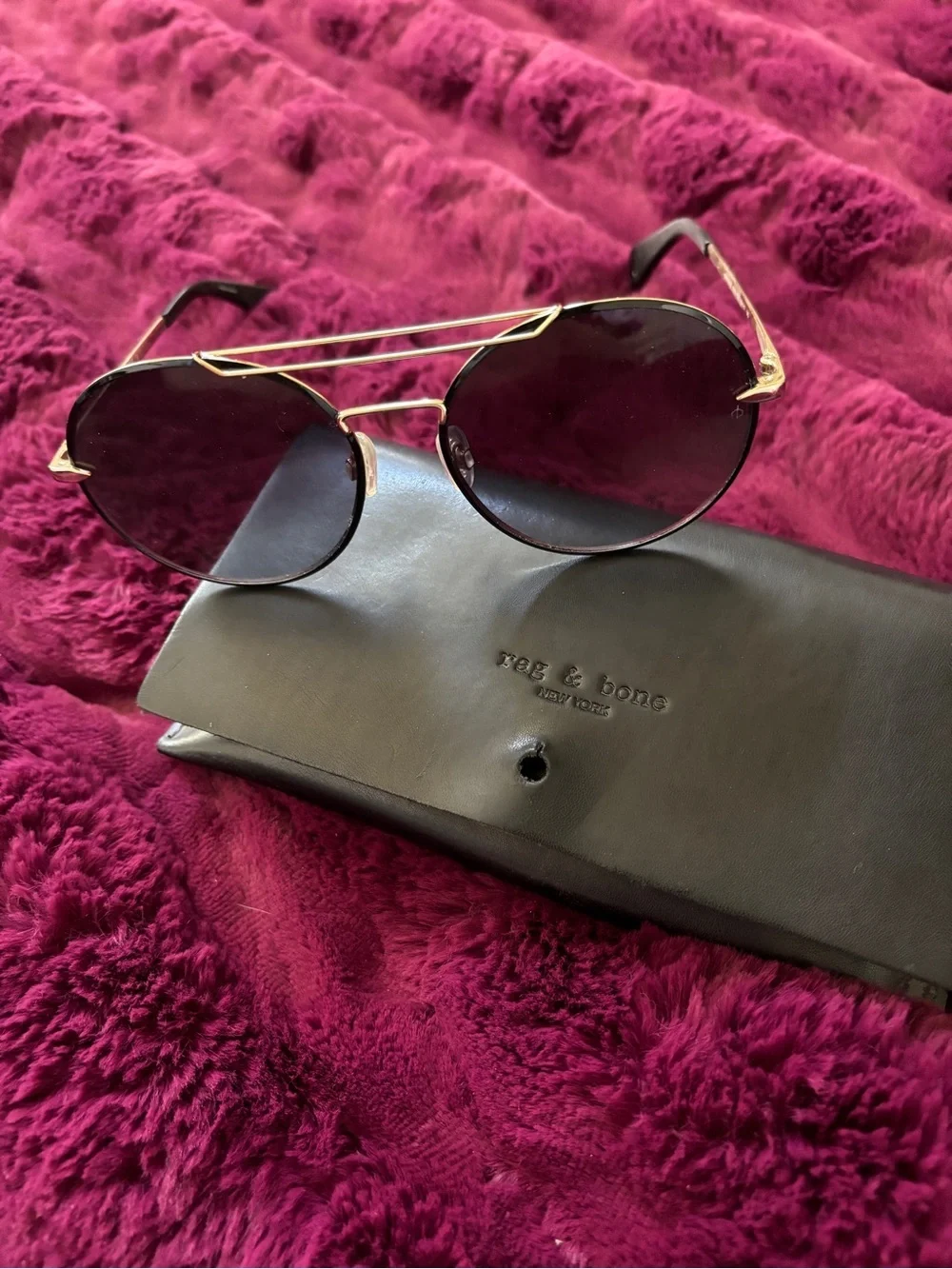 Rag & Bone Women's round Gold Aviator Sunglasses Dark Purple Lenses never worn